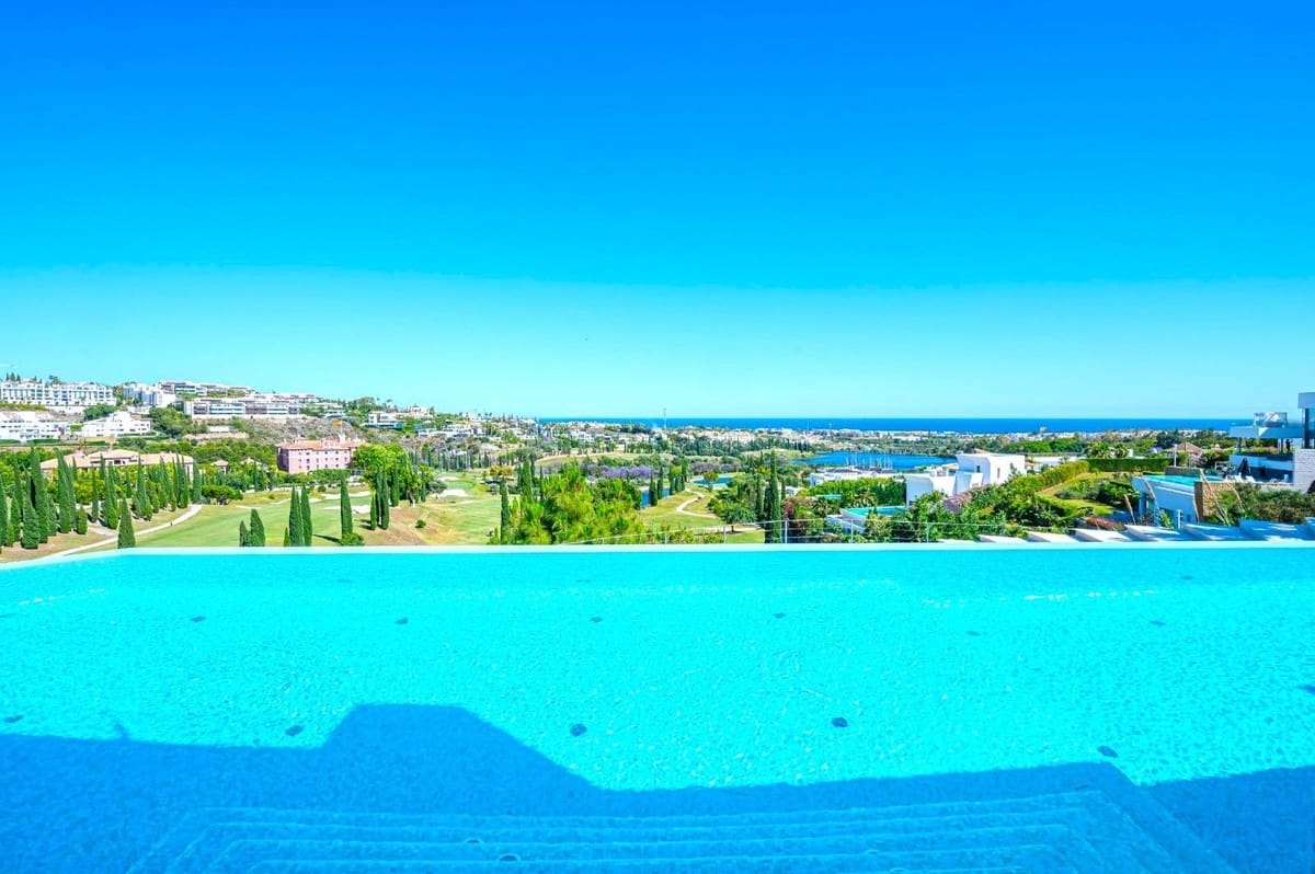 6 chambre Villa/Maison à vendre à Los Flamingos avec garage - 9 900 000 € (Ref: 9503098)