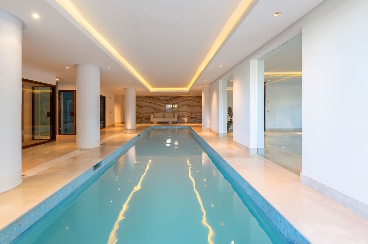 6 chambre Villa/Maison à vendre à Los Flamingos avec garage - 9 900 000 € (Ref: 9503098)