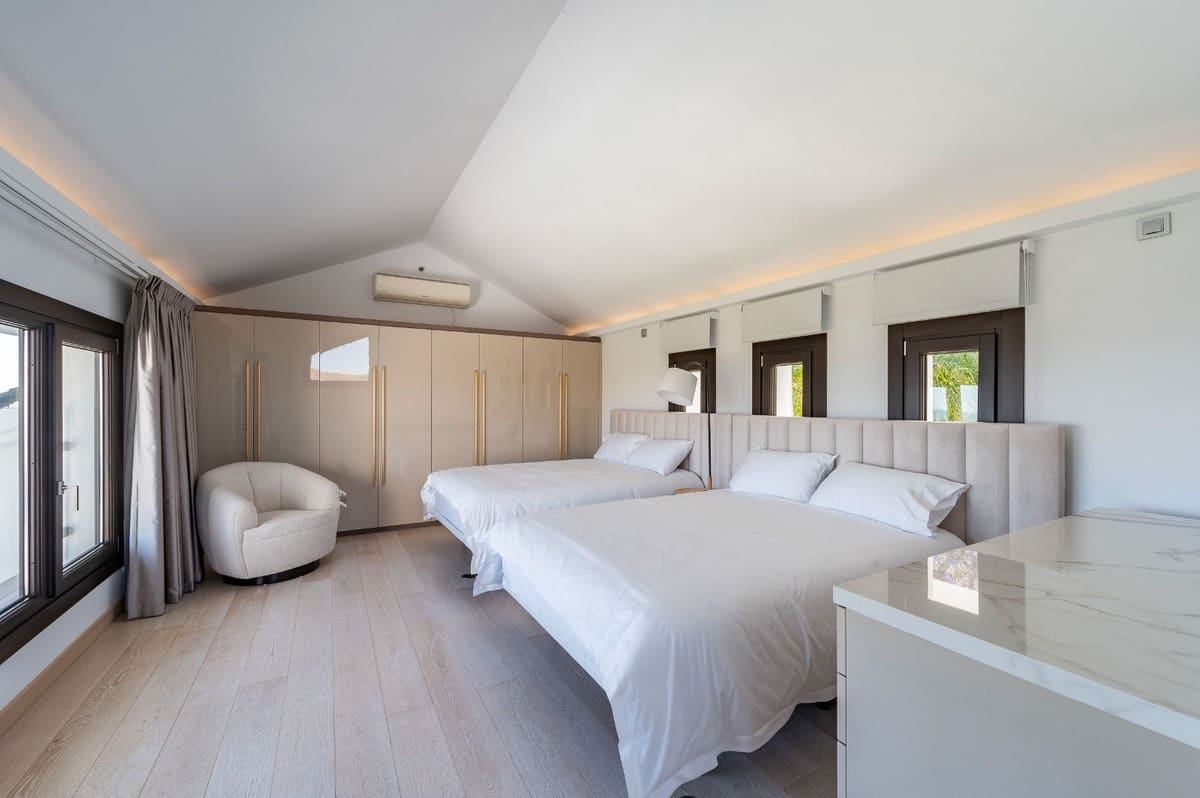 6 chambre Villa/Maison à vendre à Los Flamingos avec garage - 9 900 000 € (Ref: 9503098)