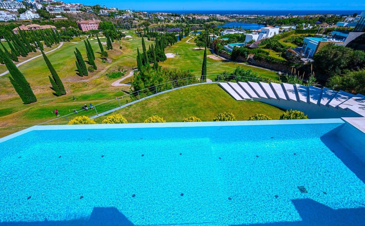 6 chambre Villa/Maison à vendre à Los Flamingos avec garage - 9 900 000 € (Ref: 9503098)