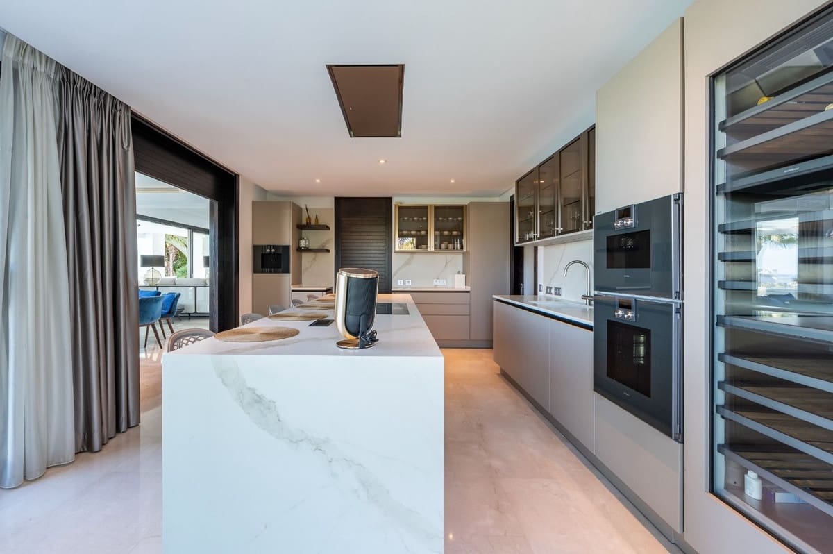 6 chambre Villa/Maison à vendre à Los Flamingos avec garage - 9 900 000 € (Ref: 9503098)