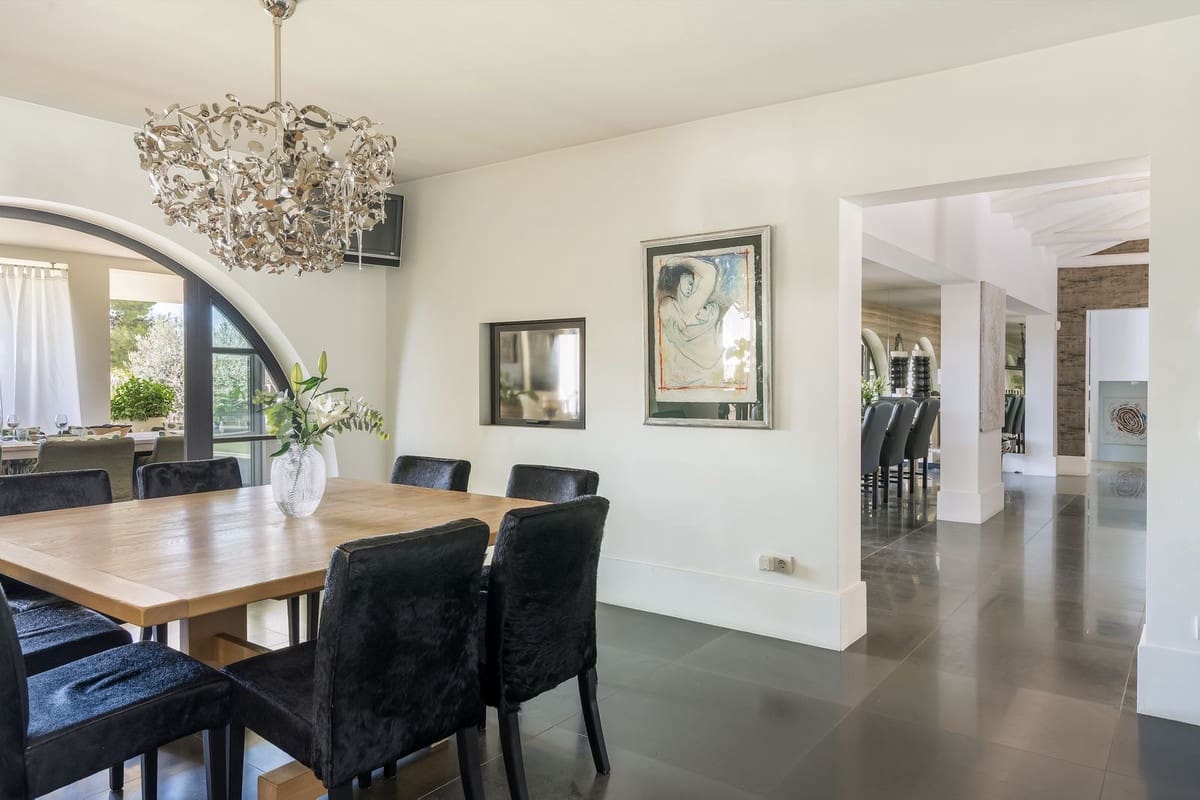 5 soveværelse Villa til salg i Estepona - € 3.195.000 (Ref: 9503099)