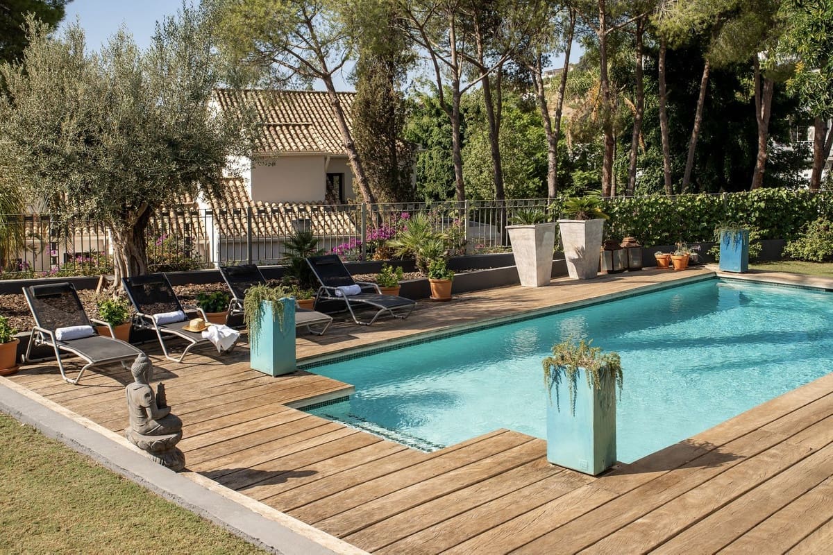 5 soveværelse Villa til salg i Estepona - € 3.195.000 (Ref: 9503099)