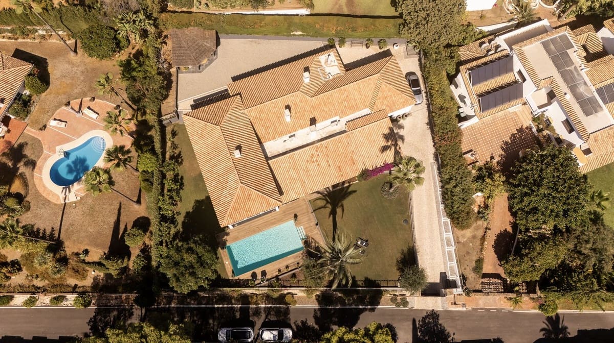 5 soveværelse Villa til salg i Estepona - € 3.195.000 (Ref: 9503099)