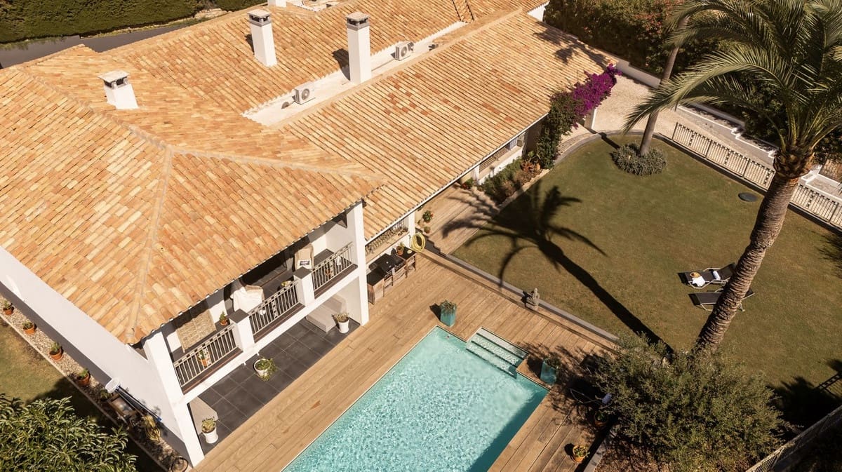5 soveværelse Villa til salg i Estepona - € 3.195.000 (Ref: 9503099)