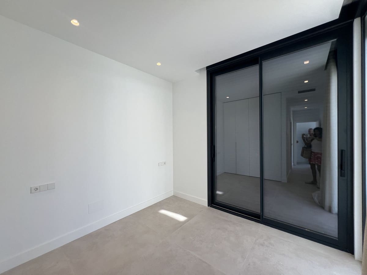 5 bedroom Villa for sale in Atalaya-Isdabe - € 2,000,000 (Ref: 9503103)