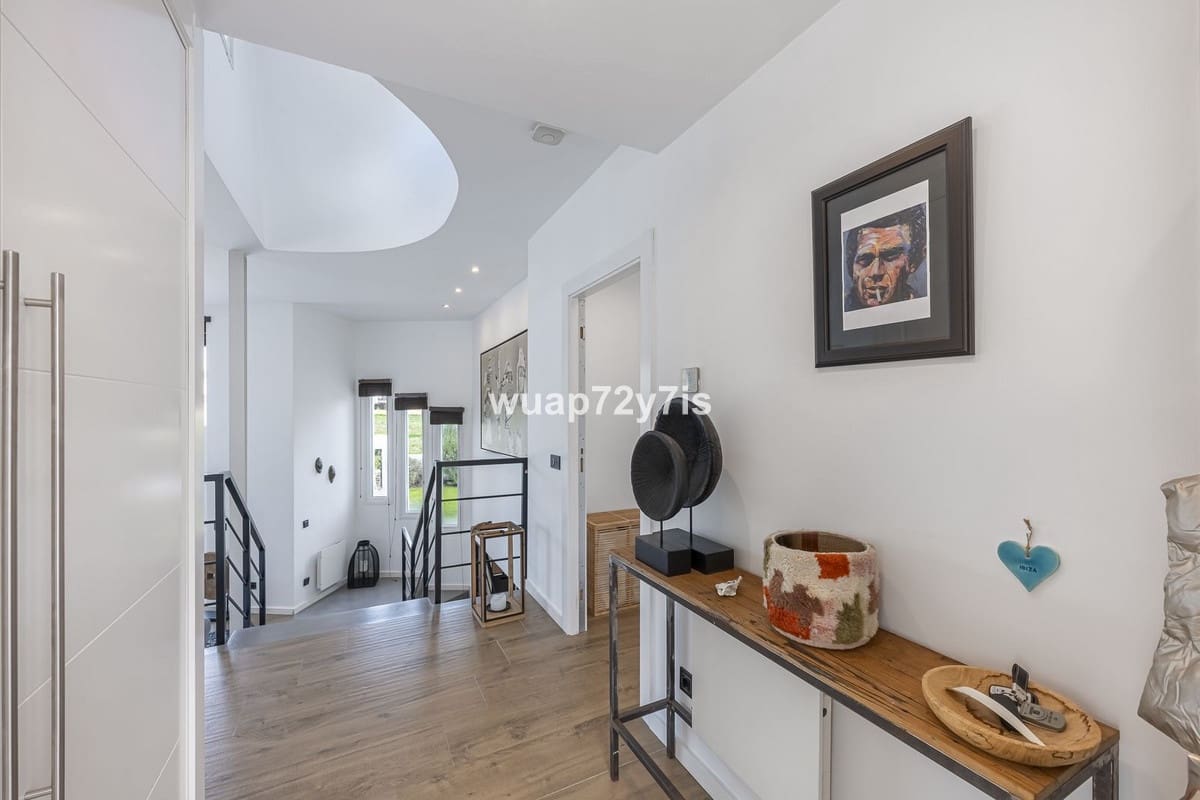 4 sypialnia Willa na sprzedaż w San Pedro de Alcantara - 1 750 000 € (Ref: 9503108)