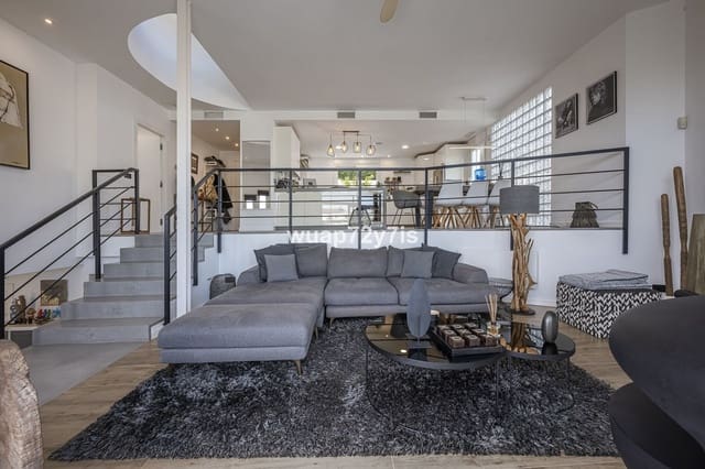 4 sypialnia Willa na sprzedaż w San Pedro de Alcantara, Marbella - 1 750 000 € (Ref: 9503108)