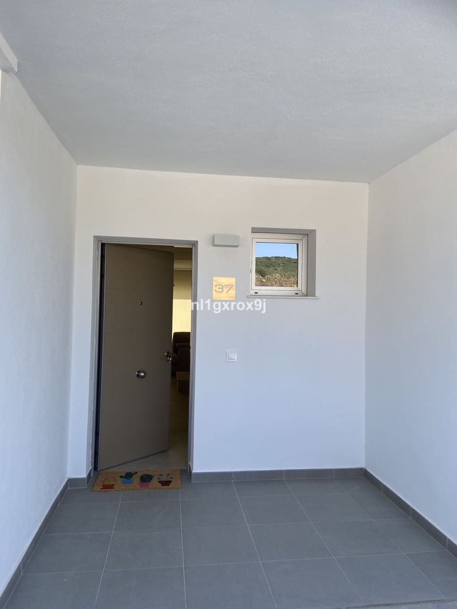 3 soverom Hus til salgs i Estepona - € 455 000 (Ref: 9503109)