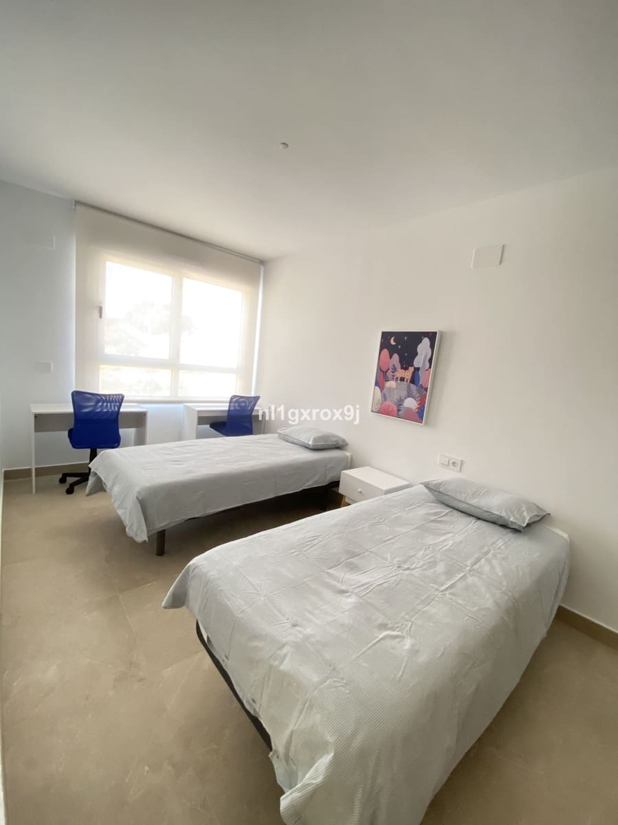 3 soverom Hus til salgs i Estepona - € 455 000 (Ref: 9503109)