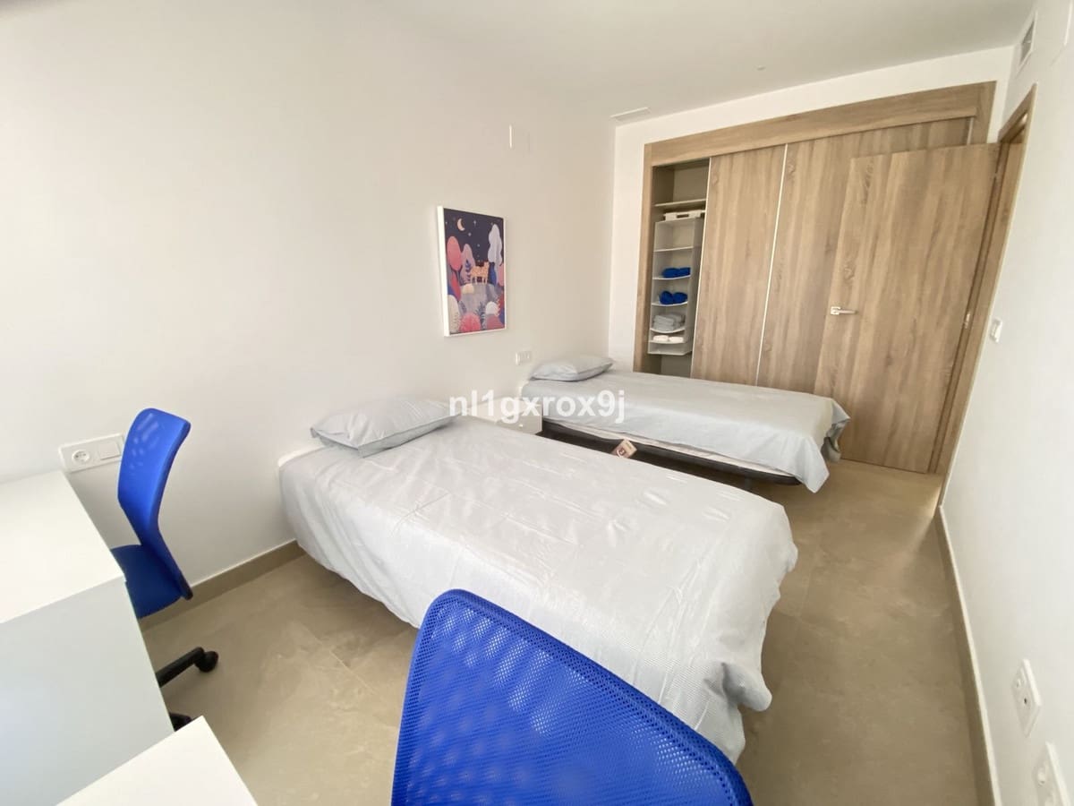 3 soverom Hus til salgs i Estepona - € 455 000 (Ref: 9503109)