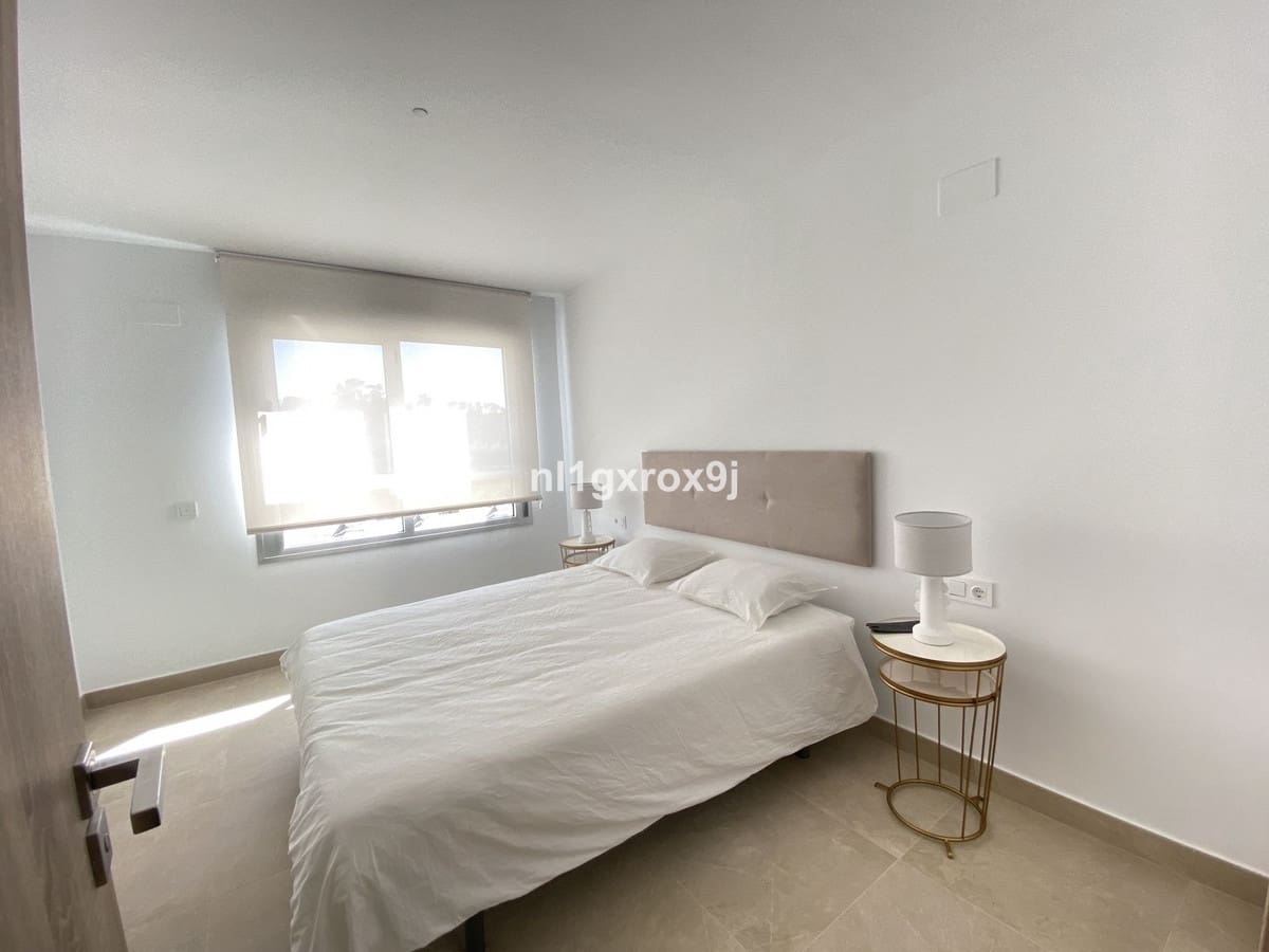 3 soverom Hus til salgs i Estepona - € 455 000 (Ref: 9503109)