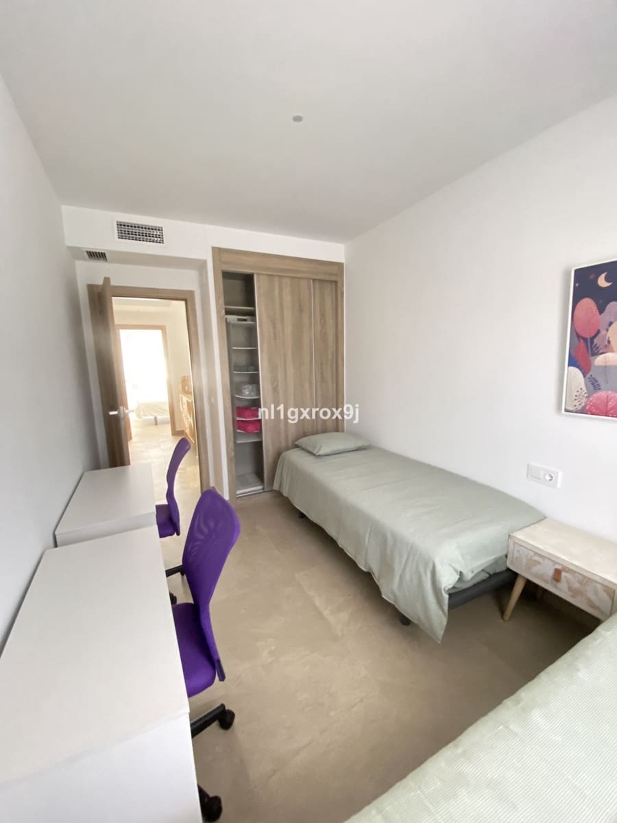 3 soverom Hus til salgs i Estepona - € 455 000 (Ref: 9503109)