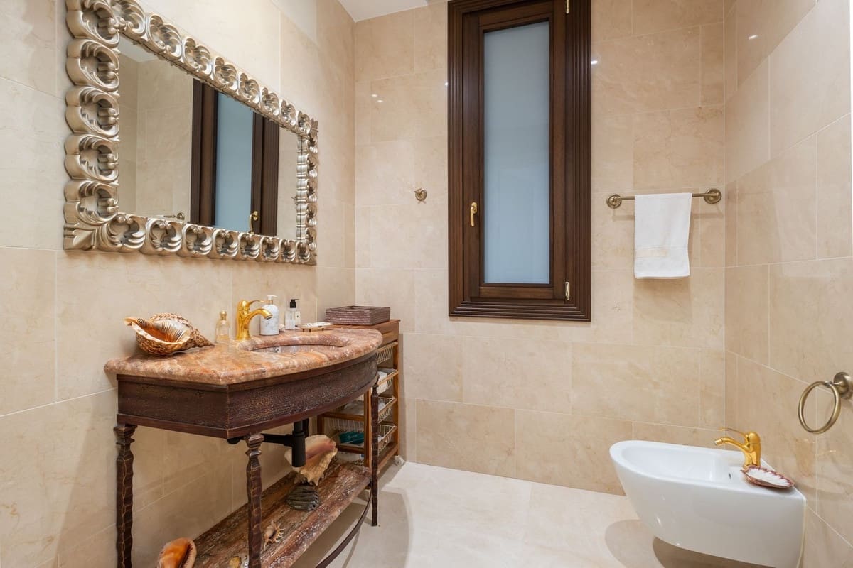 7 sypialnia Willa na sprzedaż w Guadalmina z garażem - 5 190 000 € (Ref: 9503111)