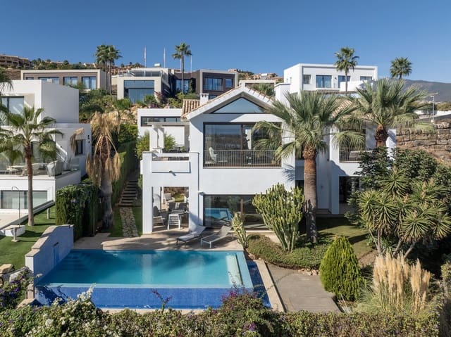 5 soveværelse Villa til salg i El Paraiso, Estepona med garage - € 2.990.000 (Ref: 9503286)