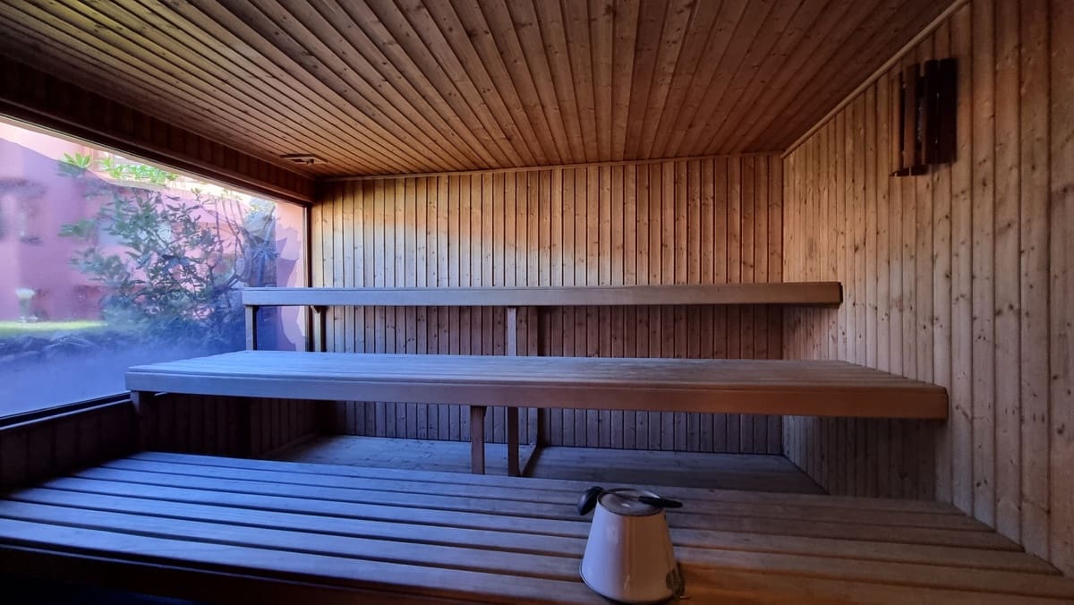 2 soveværelse Lejlighed til salg i Estepona - € 1.475.000 (Ref: 9524837)