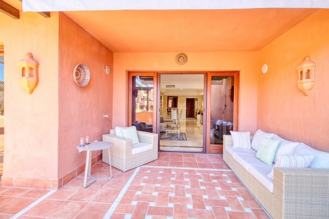 Apartamento de 2 habitaciones en Estepona en venta - 850.000 € (Ref: 9524838)