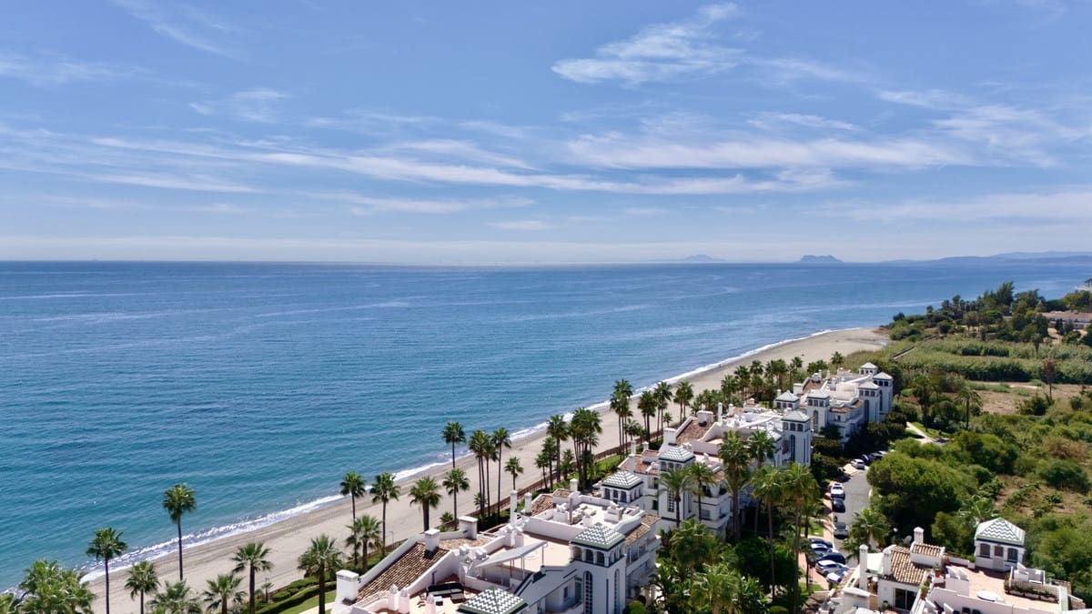 Apartamento de 3 habitaciones en Estepona en venta - 849.000 € (Ref: 9524840)