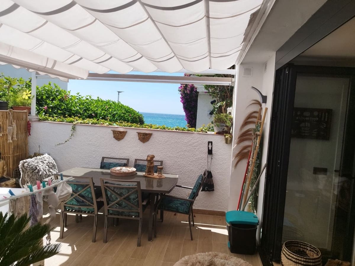 Casa de 3 habitaciones en Estepona en venta - 845.000 € (Ref: 9524842)