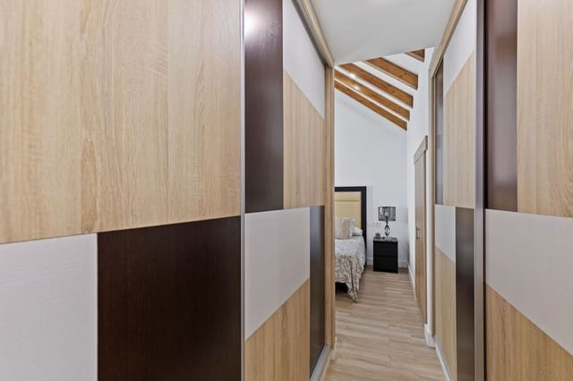 4 chambre Villa/Maison à vendre à Estepona avec garage - 850 000 € (Ref: 9524843)