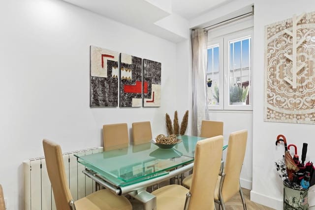 4 chambre Villa/Maison à vendre à Estepona avec garage - 850 000 € (Ref: 9524843)