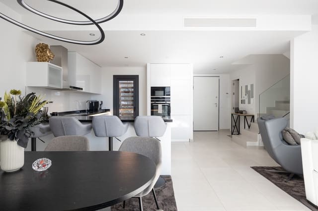 3 bedroom Townhouse for sale in Estepona - € 899,000 (Ref: 9524844)