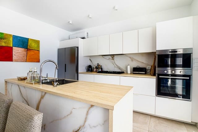 3 chambre Villa/Maison à vendre à Estepona - 875 000 € (Ref: 9524845)