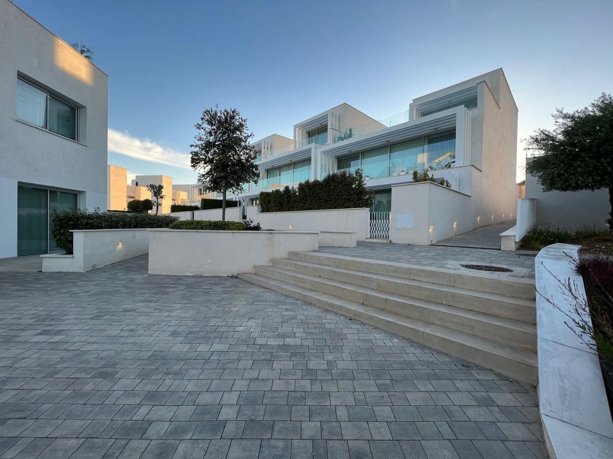 3 bedroom Townhouse for sale in Sotogrande with garage - € 895,000 (Ref: 9524847)