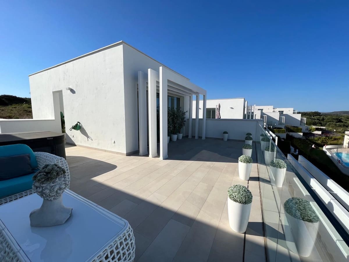 3 bedroom Townhouse for sale in Sotogrande with garage - € 895,000 (Ref: 9524847)