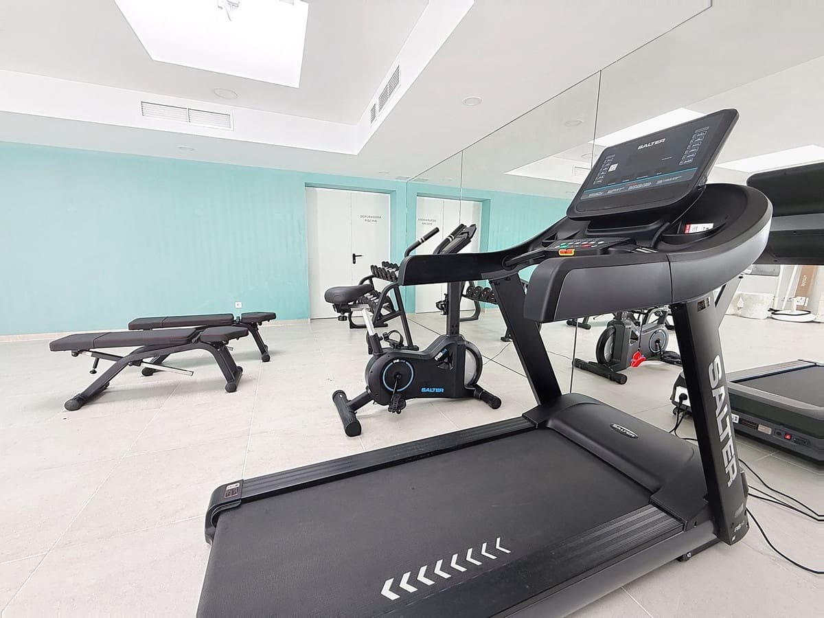 4 sovrum Lägenhet till salu i Estepona - 890 000 € (Ref: 9524849)