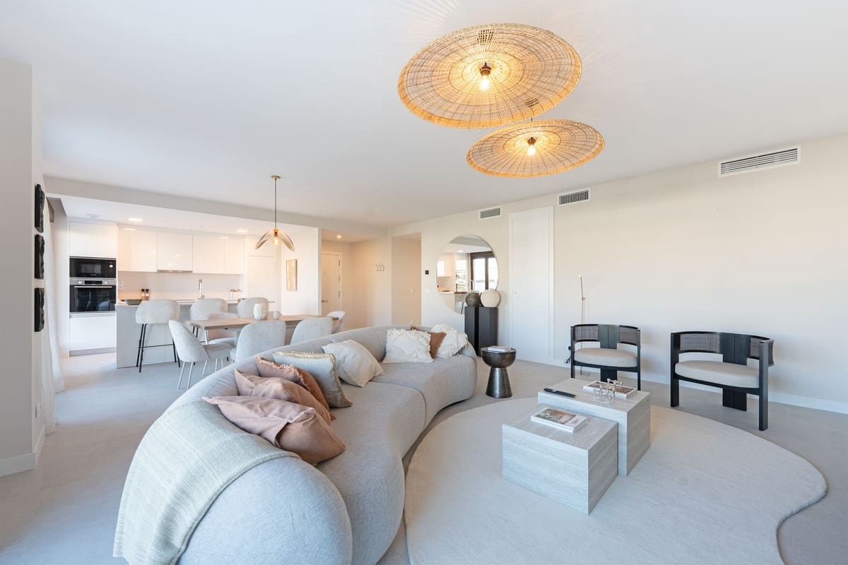 3 soverom Leilighet til salgs i Estepona med garasje - € 895 000 (Ref: 9524850)