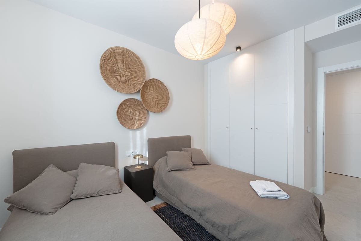 3 soverom Leilighet til salgs i Estepona med garasje - € 895 000 (Ref: 9524850)