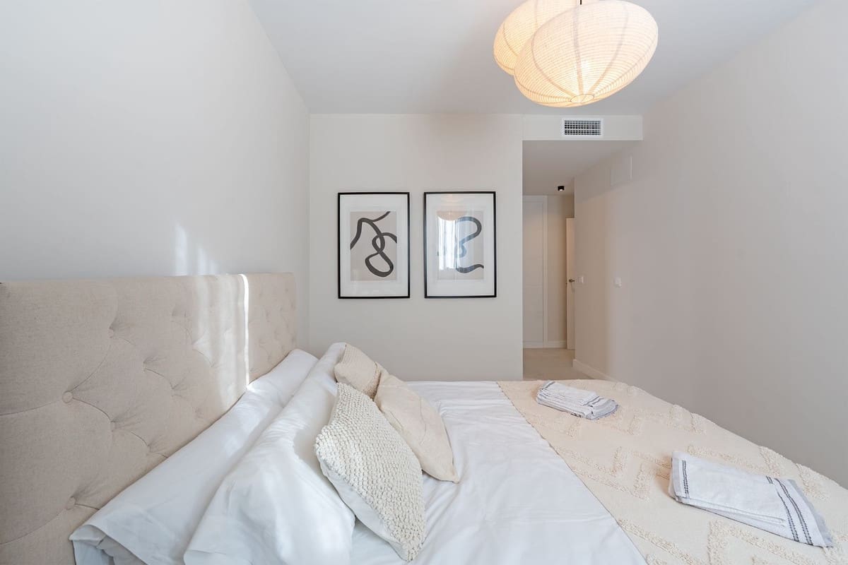 3 soverom Leilighet til salgs i Estepona med garasje - € 895 000 (Ref: 9524850)