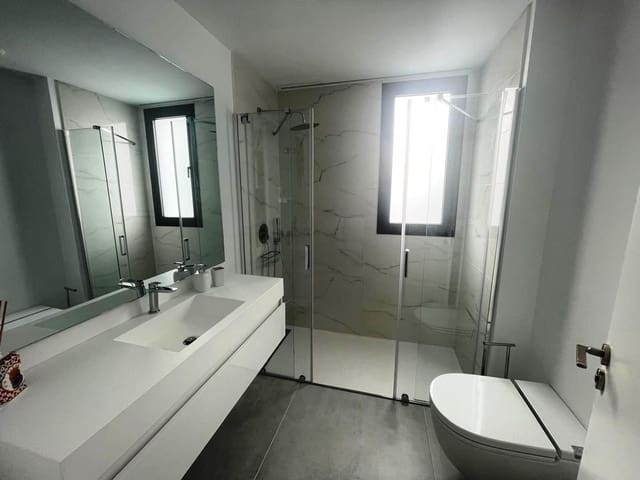 4 slaapkamer Appartement te koop in Estepona - € 949.000 (Ref: 9524852)