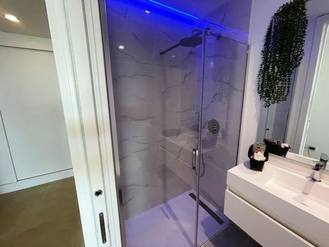 4 slaapkamer Appartement te koop in Estepona - € 949.000 (Ref: 9524852)