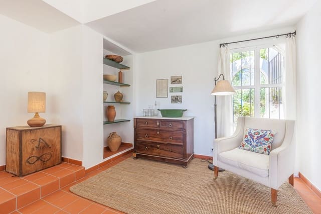 3 quarto Moradia para venda em Estepona com garagem - 850 000 € (Ref: 9524853)