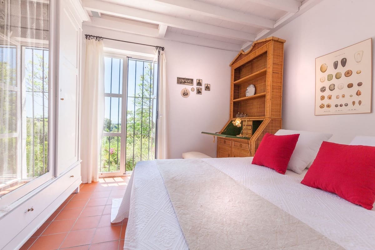 3 bedroom Villa for sale in Estepona with garage - € 795,000 (Ref: 9524853)