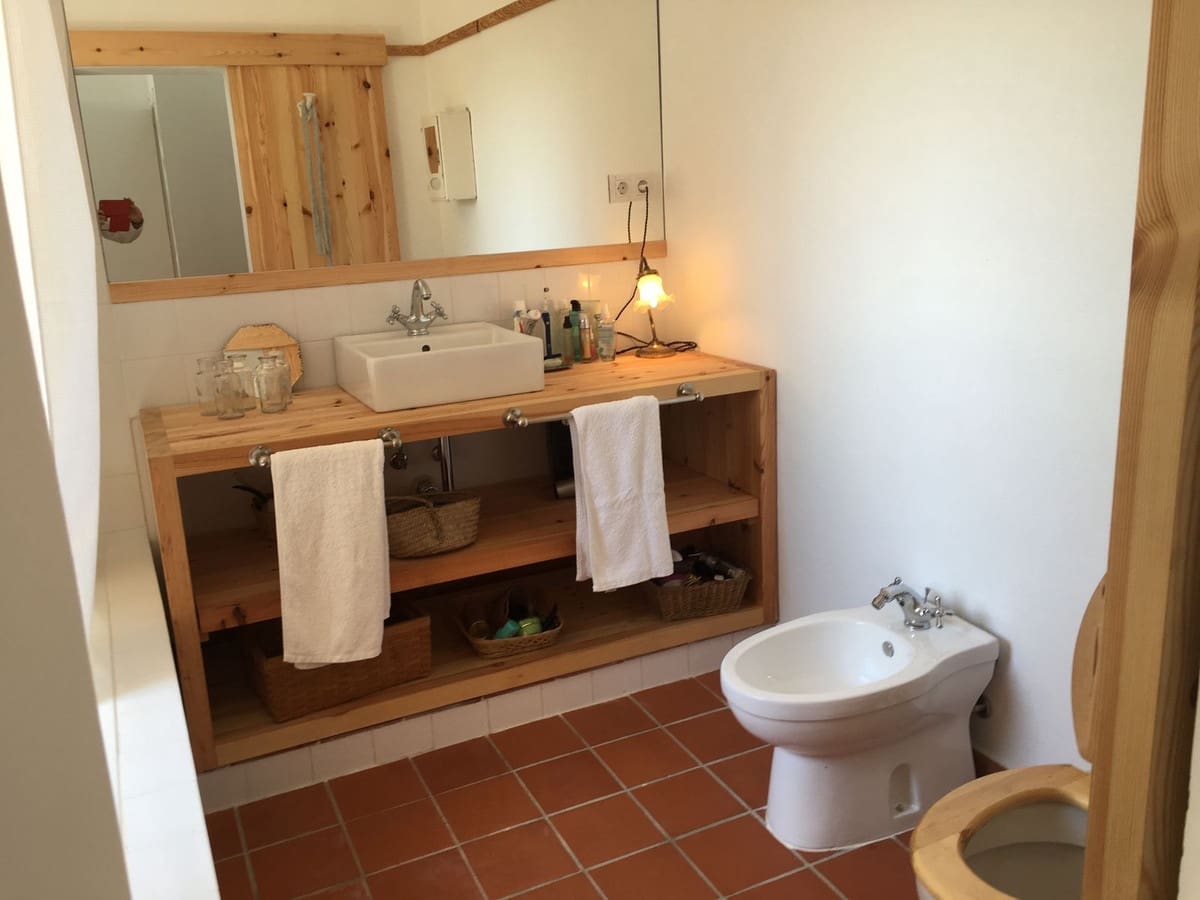 3 bedroom Villa for sale in Estepona with garage - € 795,000 (Ref: 9524853)