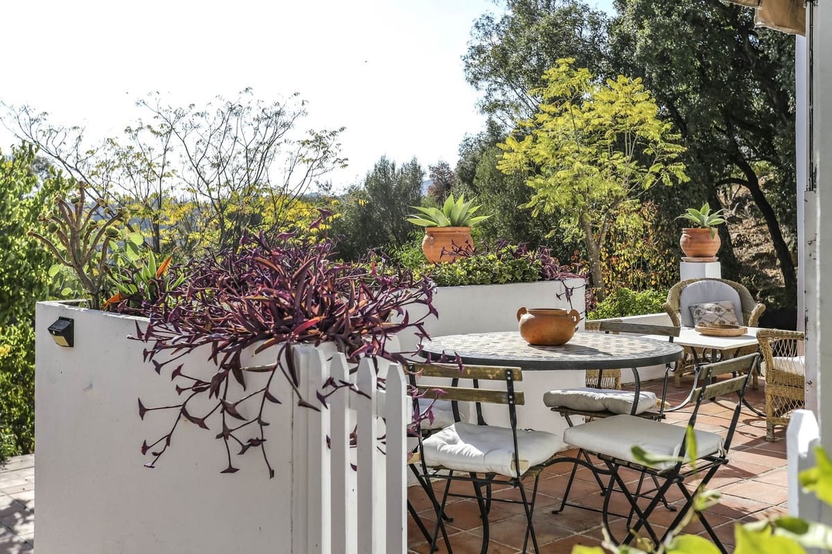 3 bedroom Villa for sale in Estepona with garage - € 795,000 (Ref: 9524853)