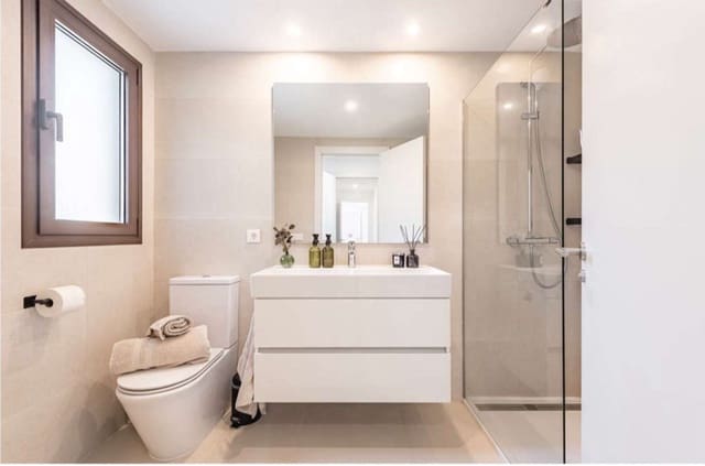 Apartamento de 3 habitaciones en Estepona en venta - 935.000 € (Ref: 9524855)