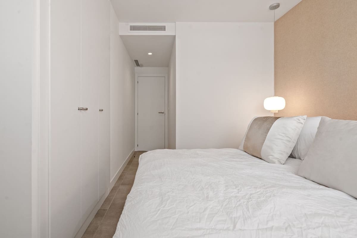 3 quarto Apartamento para venda em Estepona com garagem - 925 000 € (Ref: 9524856)