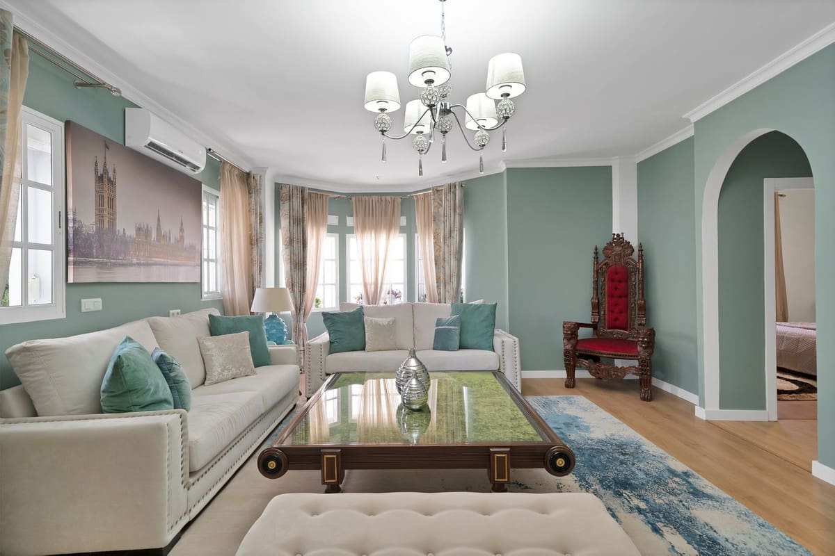 3 soveværelse Villa til salg i Estepona med garage - € 1.150.000 (Ref: 9524859)