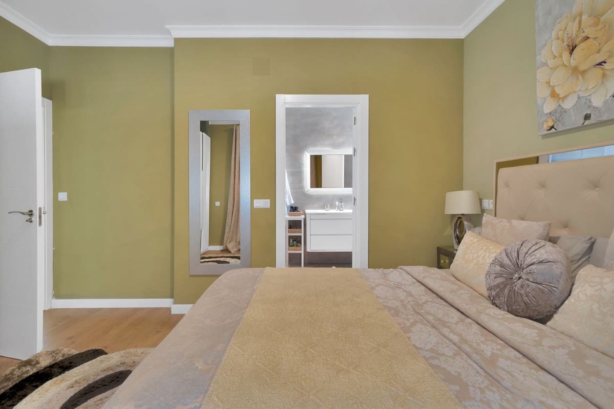 3 soverom Villa til salgs i Estepona med garasje - € 1 150 000 (Ref: 9524859)