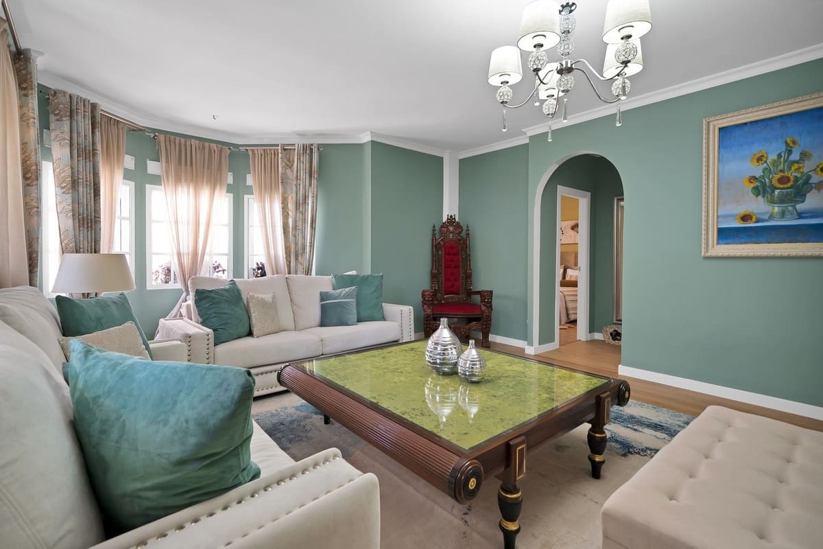 3 soverom Villa til salgs i Estepona med garasje - € 1 150 000 (Ref: 9524859)