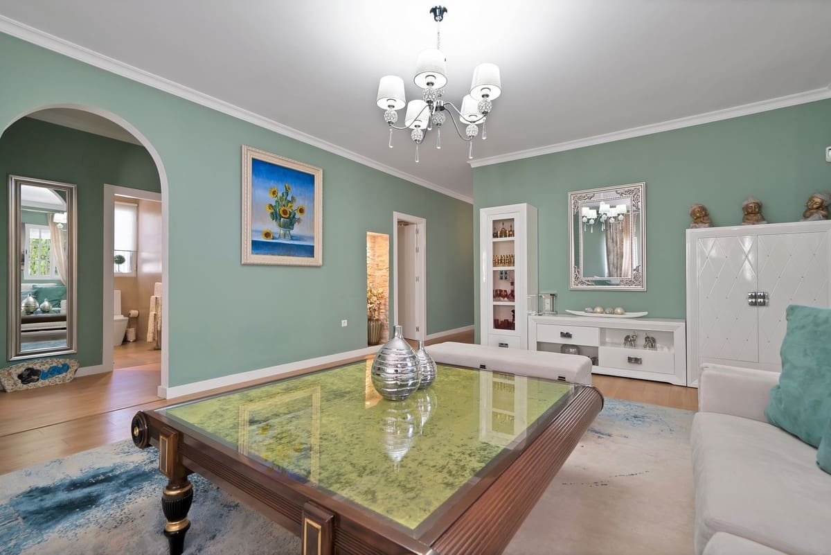 3 soverom Villa til salgs i Estepona med garasje - € 1 150 000 (Ref: 9524859)