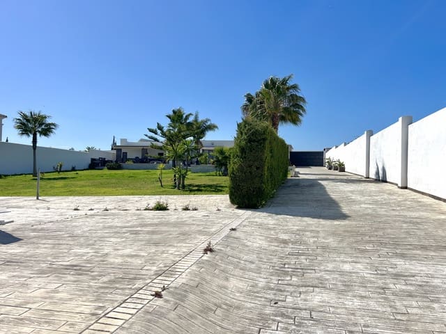3 soveværelse Villa til salg i Estepona - € 1.150.000 (Ref: 9524860)