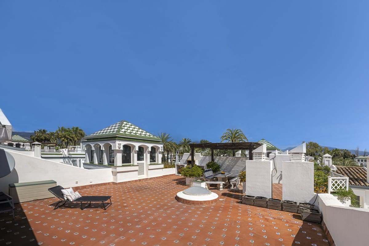 3 sovrum Lägenhet till salu i Estepona - 1 150 000 € (Ref: 9524861)