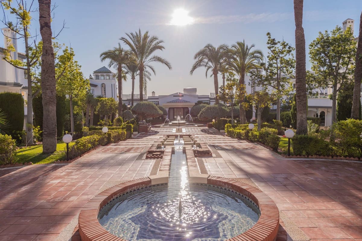 3 sovrum Lägenhet till salu i Estepona - 1 150 000 € (Ref: 9524861)