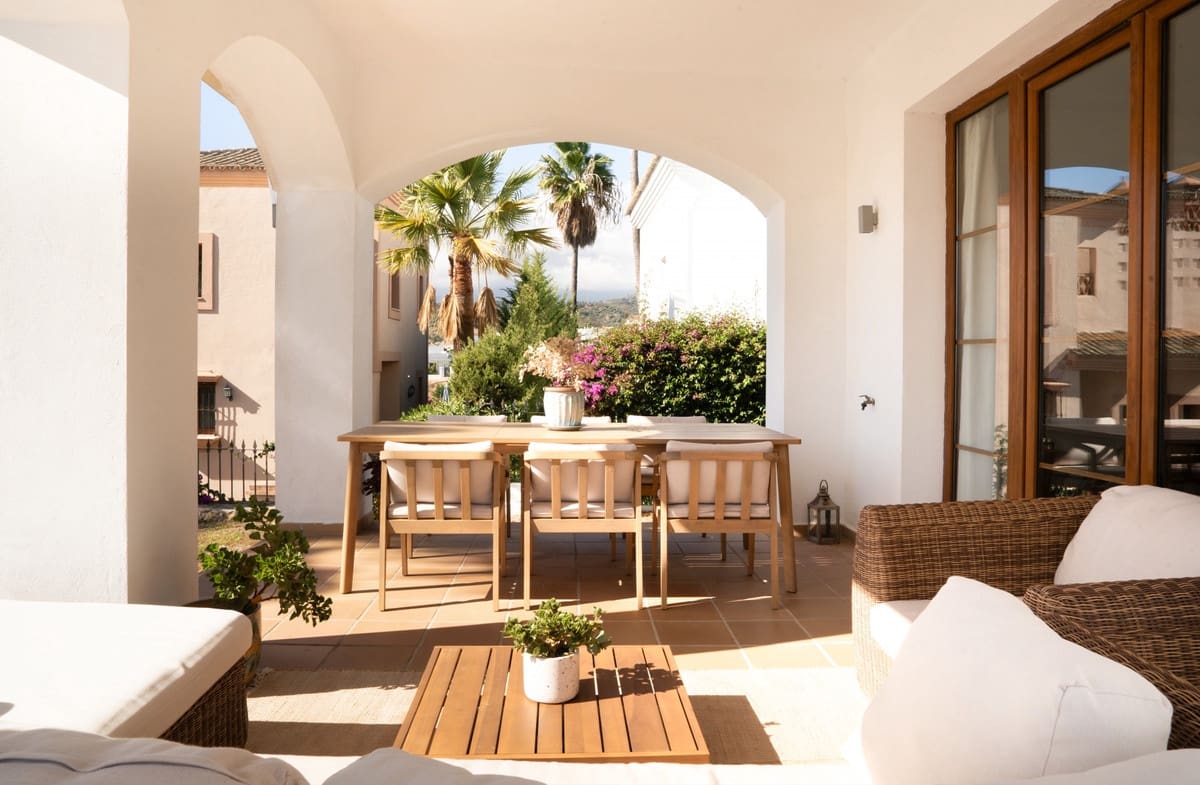 4 soveværelse Villa til salg i Estepona - € 1.295.000 (Ref: 9524866)