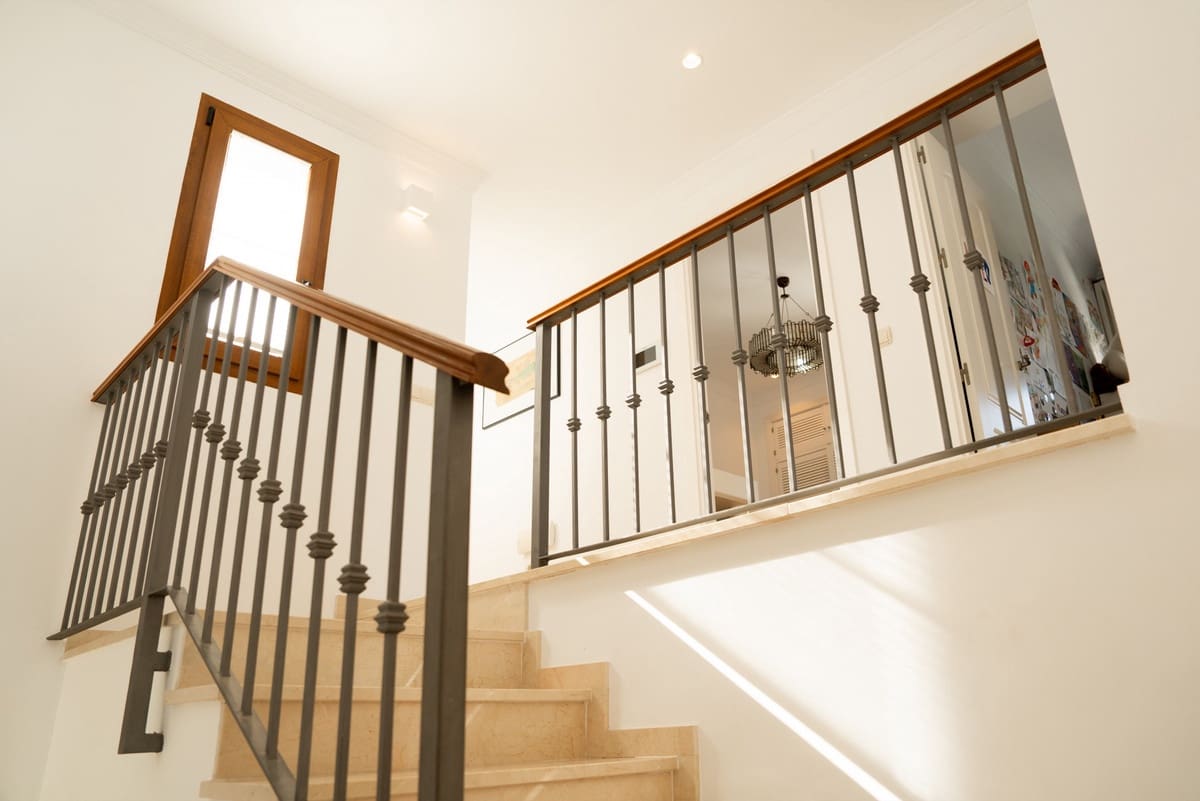 4 soveværelse Villa til salg i Estepona - € 1.295.000 (Ref: 9524866)